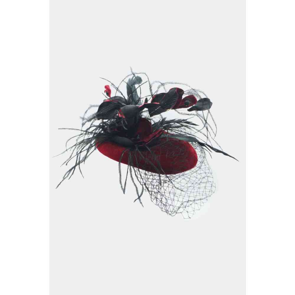 Voodoo Vixen - Red Velvet Feather Fascinator - Rood